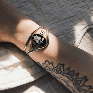 🔲 Floral Wrist Cuff 🔲